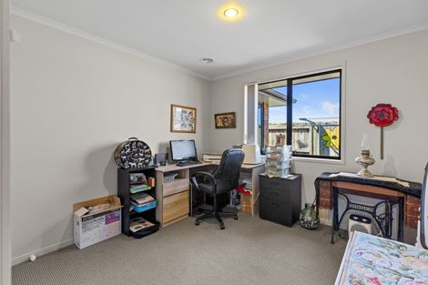 Photo of property in 5 Kirtle Close, Pyes Pa, Tauranga, 3112