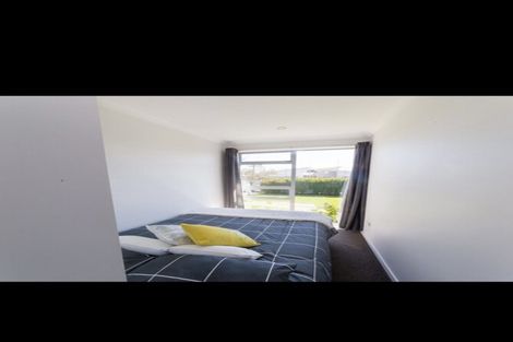 Photo of property in 16 Burgundy Drive, Martinborough, 5711