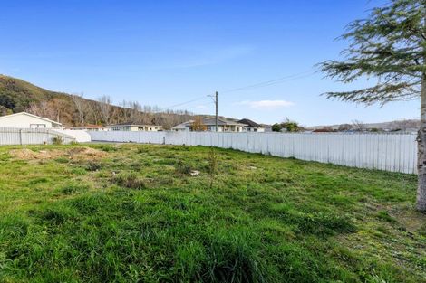 Photo of property in 61a Strand Crescent, Naenae, Lower Hutt, 5011