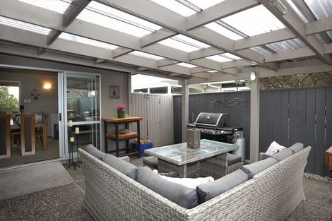 Photo of property in 92 Napier Road, Havelock North, 4130