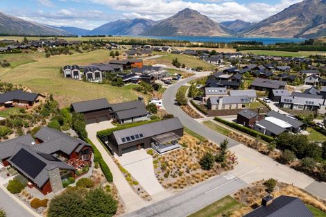 Photo of property in 4 Kinross Lane, Jacks Point, Queenstown, 9371