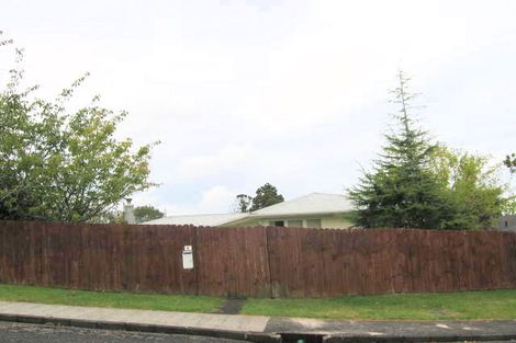 Photo of property in 4 Surat Place, Glen Eden, Auckland, 0602