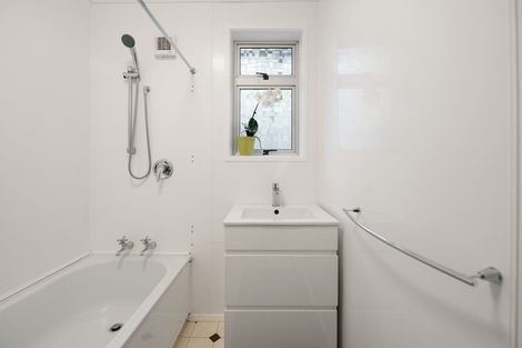 Photo of property in 84 Invergarry Road, Hilltop, Taupo, 3330