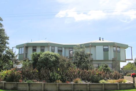 Photo of property in 1275 Papamoa Beach Road, Papamoa Beach, Papamoa, 3118