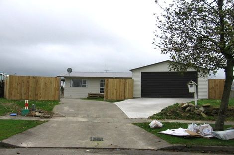 Photo of property in 10 Gladys Place, Kelvin Grove, Palmerston North, 4414