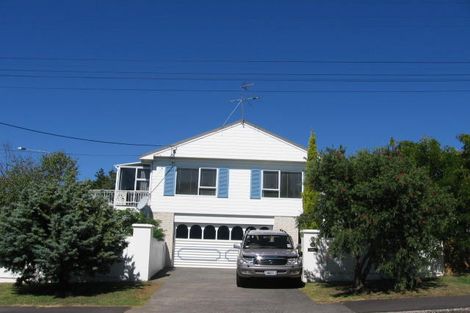 Photo of property in 2a Sylvan Park Avenue, Milford, Auckland, 0620