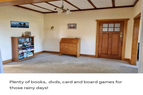 Photo of property in 8 Fox Street, Opunake, 4616