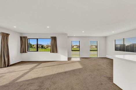 Photo of property in 12 Wallingford Crescent, Rolleston, 7615