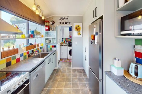 Photo of property in 3 Pryde Place, Feilding, 4702