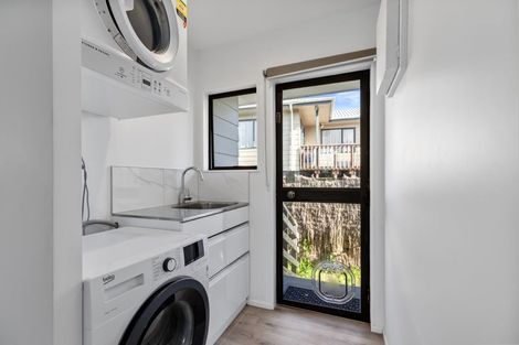 Photo of property in 82 Meander Drive, Welcome Bay, Tauranga, 3112