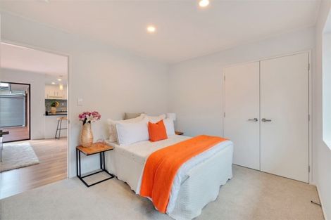 Photo of property in 14 Rhinevale Close, Henderson, Auckland, 0612