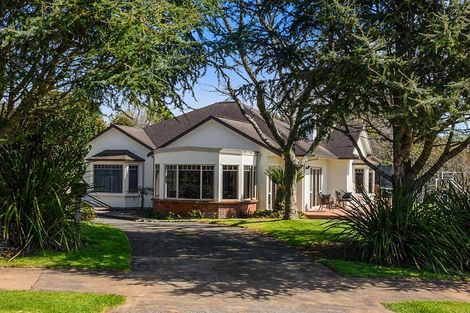 Photo of property in 26 Shelter Grove, Frankleigh Park, New Plymouth, 4310