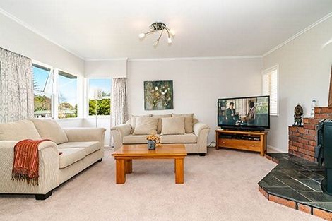 Photo of property in 54 Ravenwood Drive, Forrest Hill, Auckland, 0620
