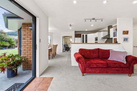 Photo of property in 18 Chatsfield Place, Te Kamo, Whangarei, 0112