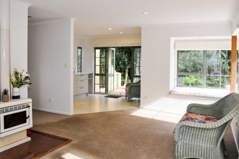 Photo of property in 58 Seabreeze Road, Narrow Neck, Auckland, 0624