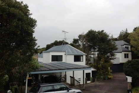 Photo of property in 1/57 James Evans Drive, Northcote, Auckland, 0627