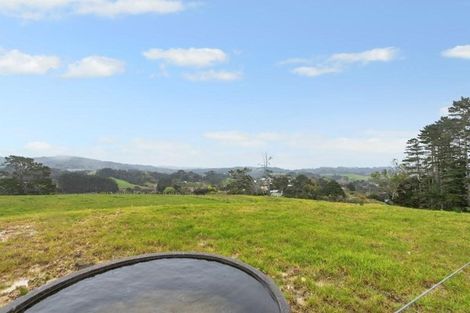 Photo of property in 90 Mcentee Road, Waitakere, Auckland, 0816