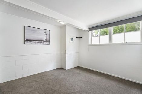Photo of property in 30 Glencourt Place, Glenfield, Auckland, 0629