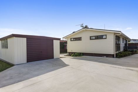 Photo of property in 393 Ngatai Road, Bellevue, Tauranga, 3110