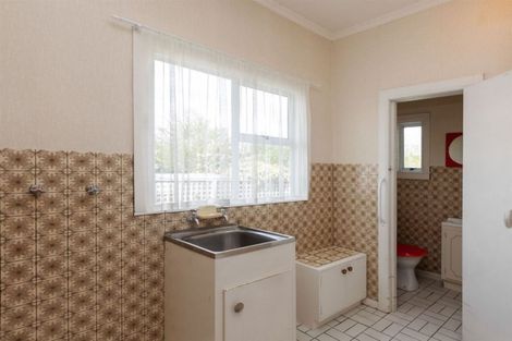 Photo of property in 9 Karamu Avenue, Takaro, Palmerston North, 4410