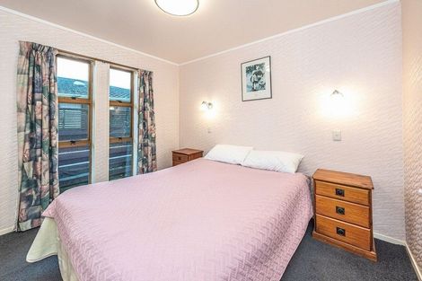 Photo of property in 22 Akepiro Place, Tawhero, Whanganui, 4501