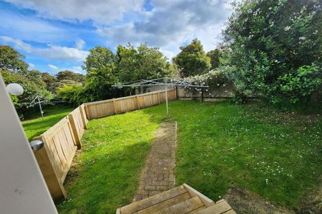 Photo of property in 43 Girrahween Drive, Totara Vale, Auckland, 0629