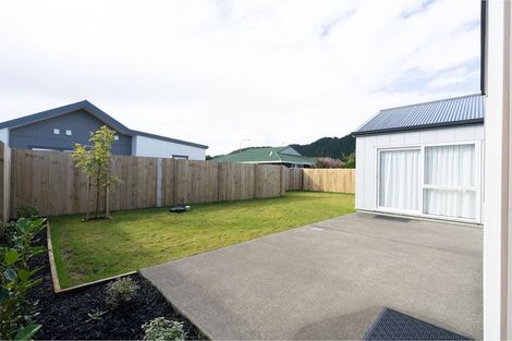 Photo of property in 2 Rotoiti Place, Paraparaumu, 5032