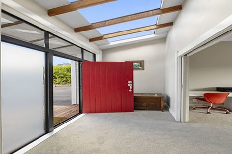 Photo of property in 376 Tukapa Street, Hurdon, New Plymouth, 4310