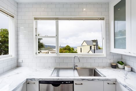 Photo of property in 117 Highgate, Roslyn, Dunedin, 9010