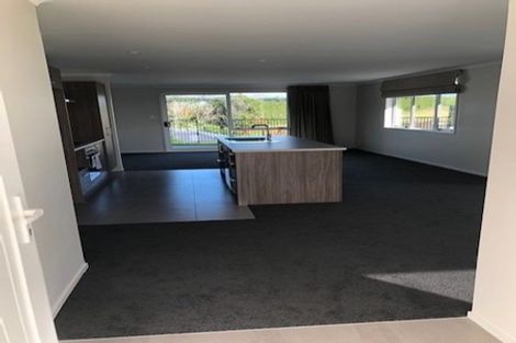 Photo of property in 31 Pioneer Crescent, Omokoroa, 3114