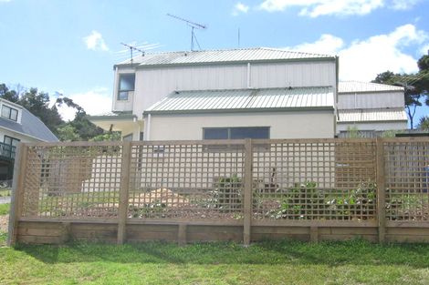 Photo of property in 1/17 Fernlea Rise, Bayview, Auckland, 0629