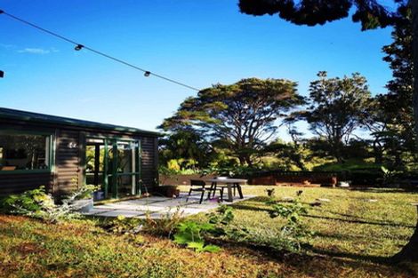 Photo of property in 740a West Coast Road, Oratia, Auckland, 0604