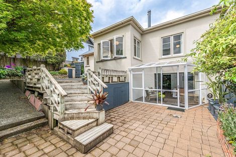 Photo of property in 1 Brassey Road, Saint Johns Hill, Whanganui, 4500