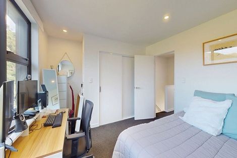 Photo of property in 39 Rua Kai Way, Brooklyn, Wellington, 6021