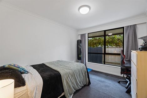 Photo of property in 443 Mairehau Road, Parklands, Christchurch, 8083