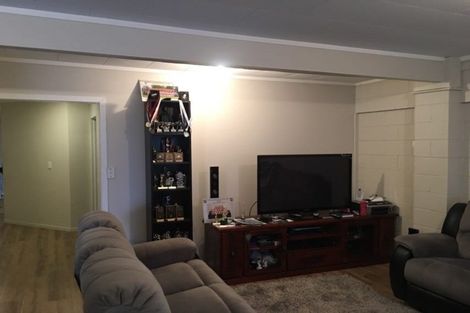 Photo of property in 51 Calluna Crescent, Totara Heights, Auckland, 2105