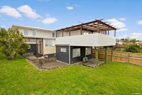 Photo of property in 5 Maui Pomare Street, Blockhouse Bay, Auckland, 0600
