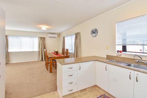 Photo of property in 2/10 Carnoustie Drive, Wattle Downs, Auckland, 2103