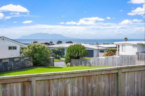 Photo of property in 15 Meiklejohn Way, Omaha, 0986