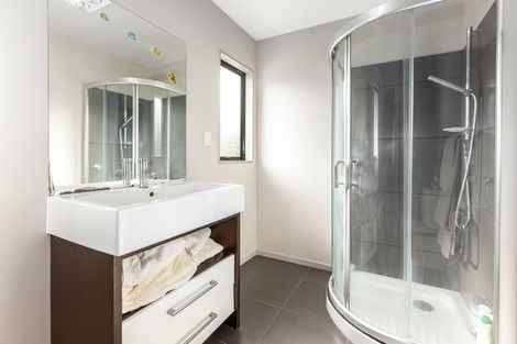 Photo of property in 10 Fiordland Place, Aotea, Porirua, 5024