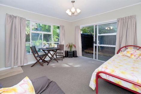 Photo of property in 240 Godley Road, Titirangi, Auckland, 0604