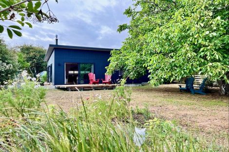 Photo of property in 1 Waka Lane, Martinborough, 5711