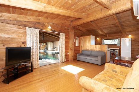 Photo of property in 240 Te Pahu Road, Te Pahu, 3285