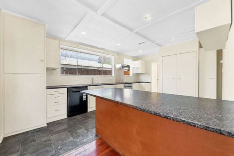 Photo of property in 34 Landon Avenue, Mangere East, Auckland, 2024