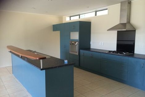 Photo of property in 4 Mitika Way, Strathmore Park, Wellington, 6022