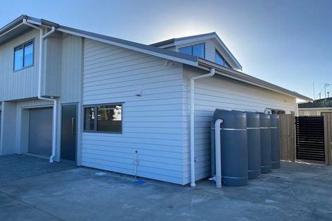 Photo of property in 16 Martin Street, Palmerston North, 4414