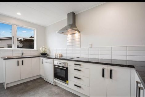 Photo of property in 33b Burns Grove, Trentham, Upper Hutt, 5018