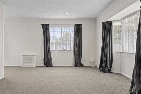 Photo of property in 82 Grace Crescent, Richmond Heights, Taupo, 3330