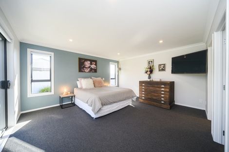 Photo of property in 25 Trump Place, Kelvin Grove, Palmerston North, 4414