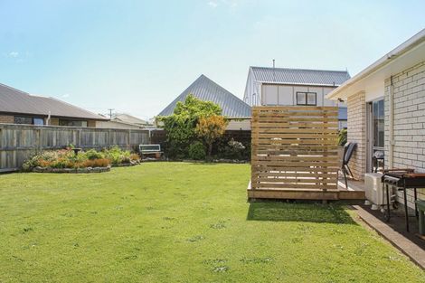 Photo of property in 8a Bruce Place, Highbury, Palmerston North, 4412